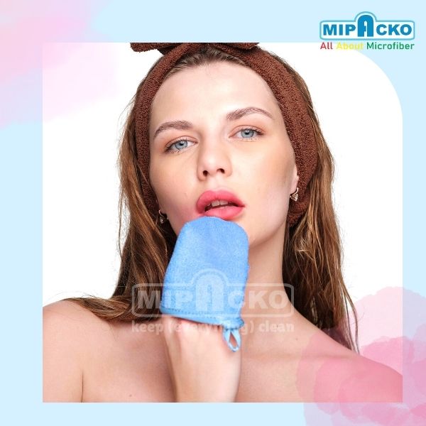 Mipacko Microfiber Facemitt Cosmetic Remover